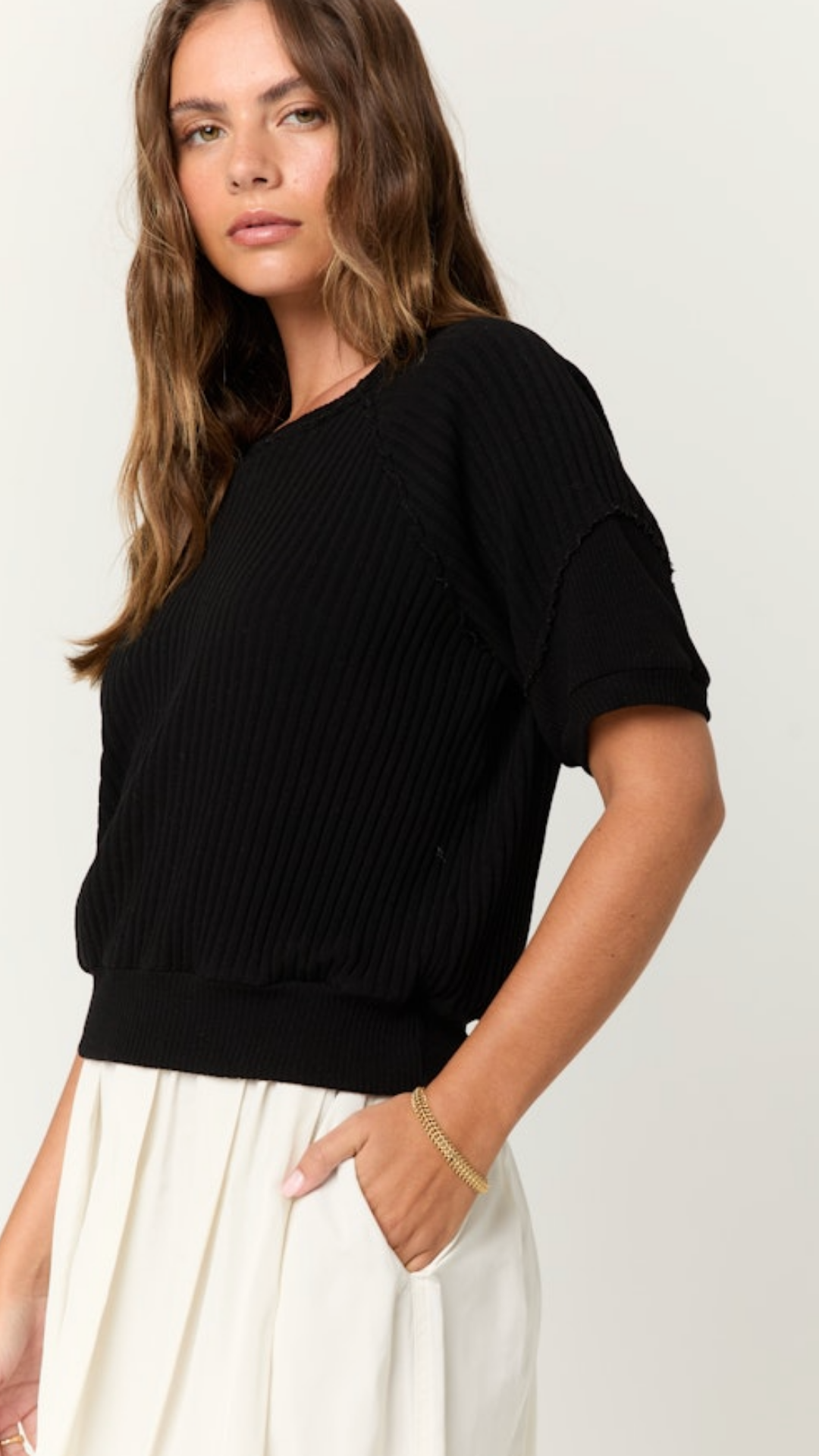 Rani Raglan Ribbed Short Sleeve Pullover Top